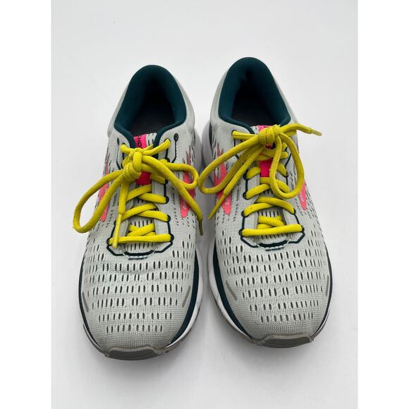 Brooks Women’s Size 6 Grey Ghost Running Shoes Excellent - Picture 1 of 10